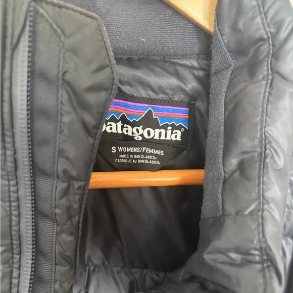 Patagonia lightweight down coat - Picture 3 of 3